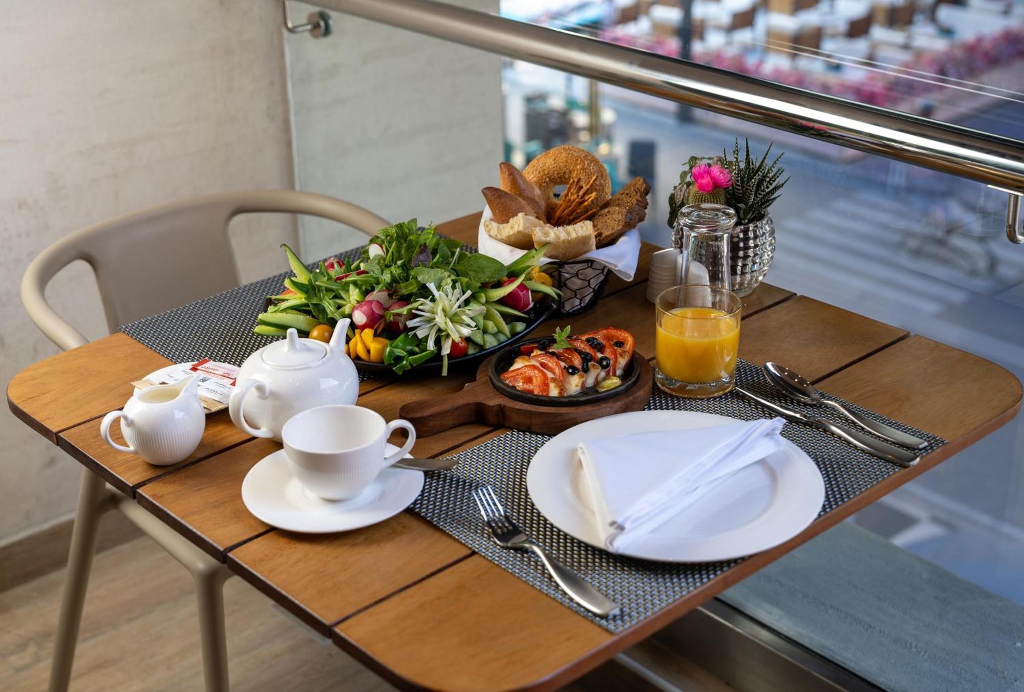 Al Rayyan West Walk Retaj Hotel מראה חיצוני תמונה